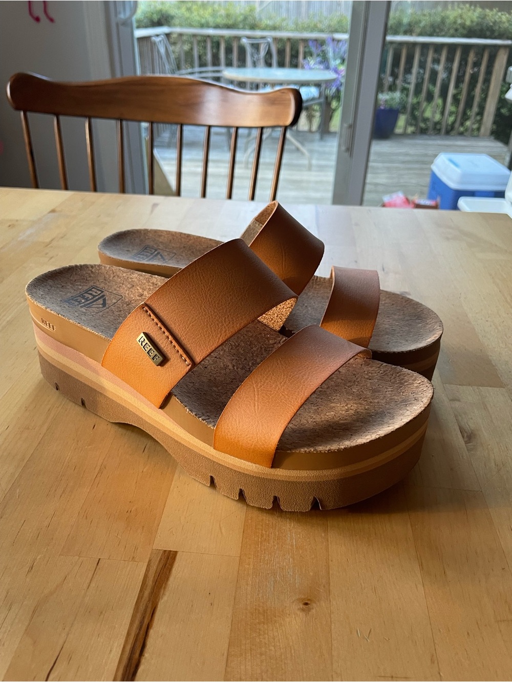 Reef Cushion Vista platform sandals women’s size 7 like new